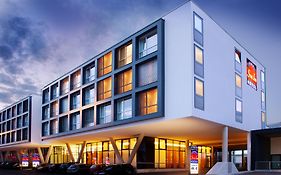 Leonardo Hotel Salzburg Airport